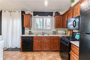 811 Longfellow Ct, Stone Mountain, GA 30088 - Photo 22