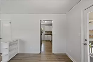 837 Northview Dr, Forest Park, GA 30297 - Photo 8