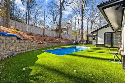 915 Lost Forest Drive NW, Atlanta, GA 30328 - Photo 20