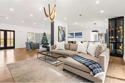 915 Lost Forest Drive NW, Atlanta, GA 30328 - Photo 16