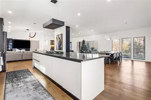 915 Lost Forest Dr NW, Atlanta, GA 30328 - Photo 12