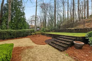 1863 Baynham Dr, Dunwoody, GA 30338 - Photo 52