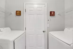 2869 Hillvale Cove Dr, Lithonia, GA 30058 - Photo 20