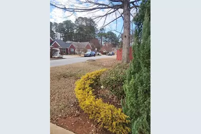 2869 Hillvale Cove Drive, Lithonia, GA 30058 - Photo 6