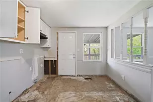 6865 Kimberly Mill Rd, Atlanta, GA 30349 - Photo 4