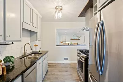 3961 S Hurt Road SW, Smyrna, GA 30082 - Photo 10