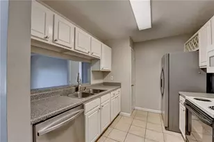 3655 Habersham Rd, Atlanta, GA 30305 - Photo 8