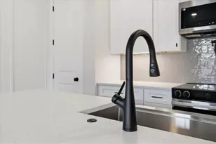 53 Peony St, Braselton, GA 30517 - Photo 2