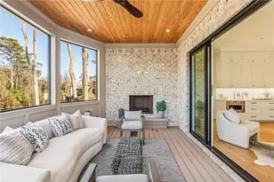 825 Kenry Ct, Atlanta, GA 30342 - Photo 18