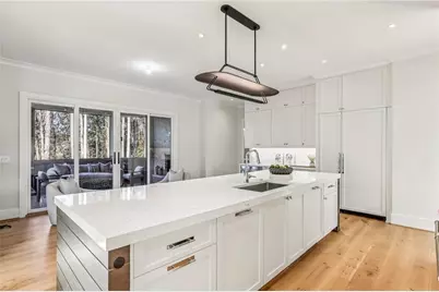 825 Kenry Court, Atlanta, GA 30342 - Photo 16