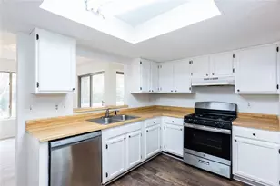 46 Little Silver Ct, Smyrna, GA 30080 - Photo 2