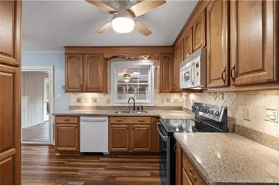 7085 Hobgood Road, Fairburn, GA 30213 - Photo 6