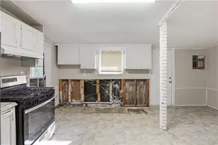 4752 Manse Dr, Forest Park, GA 30297 - Photo 12