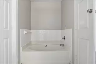 4035 Robin Cir, Atlanta, GA 30349 - Photo 30