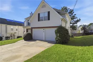 4035 Robin Cir, Atlanta, GA 30349 - Photo 2