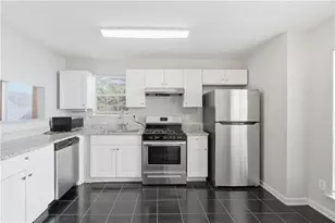 4035 Robin Cir, Atlanta, GA 30349 - Photo 16