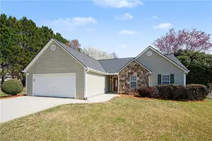2900 Hampton Valley Dr, Loganville, GA 30052 - Photo 2