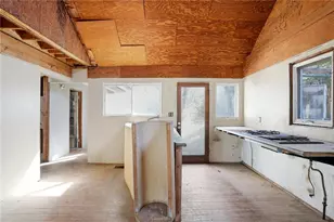 1211 Barnes St NW, Atlanta, GA 30318 - Photo 6