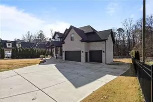 1952 Azalea Dr, Lawrenceville, GA 30043 - Photo 4