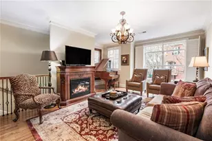 5460 Glenridge Park, Sandy Springs, GA 30342 - Photo 6