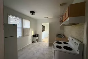 1356 Almont Dr SW, Atlanta, GA 30310 - Photo 2