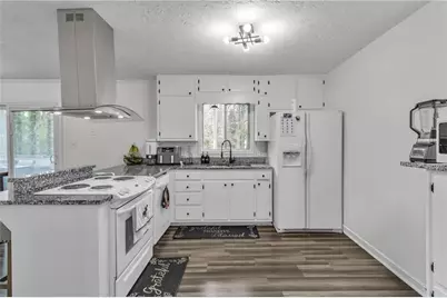 611 Navarre Drive, Stone Mountain, GA 30087 - Photo 6