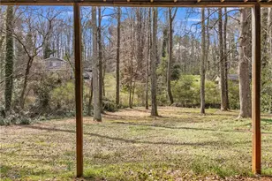 611 Navarre Dr, Stone Mountain, GA 30087 - Photo 26