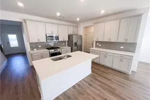 8 Mayhaw Pt, Sharpsburg, GA 30277 - Photo 2