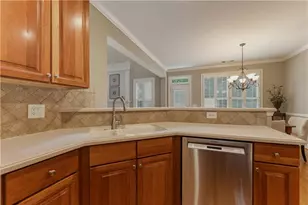 3212 Windsor Lake Dr NE, Atlanta, GA 30319 - Photo 14