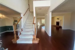 2203 Loudon Ln, Kennesaw, GA 30152 - Photo 10