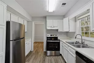 40 Lake Ct, Stockbridge, GA 30281 - Photo 6