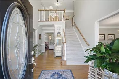 10985 Wilshire Chase Drive, Johns Creek, GA 30097 - Photo 4