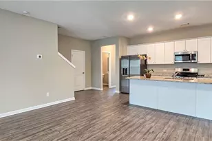 4806 Waxwing St, Hoschton, GA 30548 - Photo 6