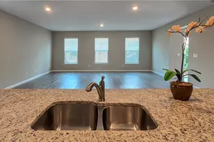 4806 Waxwing St, Hoschton, GA 30548 - Photo 4
