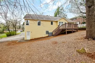 621 Embry Ln NE, Marietta, GA 30066 - Photo 36