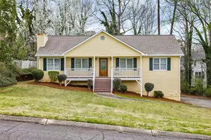 621 Embry Ln NE, Marietta, GA 30066 - Photo 2