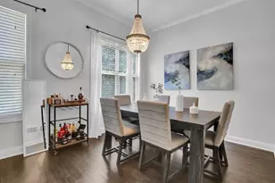 1960 Sterling Oaks Cir NE, Atlanta, GA 30319 - Photo 8