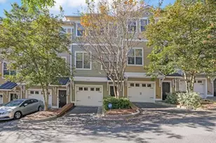 1960 Sterling Oaks Cir NE, Atlanta, GA 30319 - Photo 2