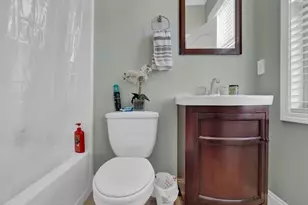 1960 Sterling Oaks Cir NE, Atlanta, GA 30319 - Photo 22