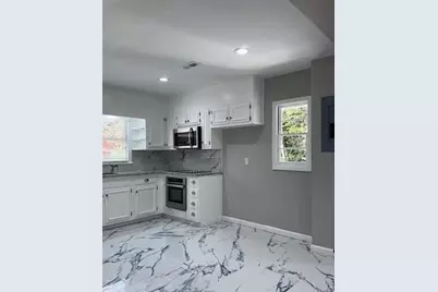 302 Old Ivy Road NE, Atlanta, GA 30342 - Photo 8