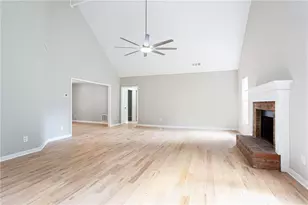 1055 Windridge Dr, Loganville, GA 30052 - Photo 6