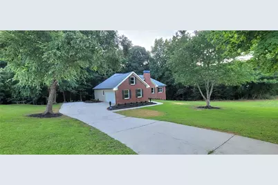 1055 Windridge Drive, Loganville, GA 30052 - Photo 2
