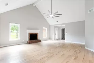 1055 Windridge Dr, Loganville, GA 30052 - Photo 8