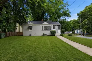 154 Lawton St SW, Atlanta, GA 30314 - Photo 2