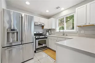 279 Hiawassee Dr, Woodstock, GA 30188 - Photo 8