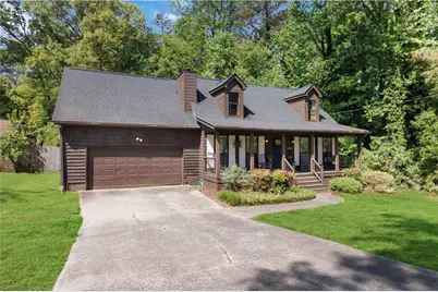 1066 Sea Oats Way SW, Lilburn, GA 30047 - Photo 2