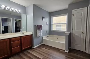 1732 Paladin Dr, Lawrenceville, GA 30044 - Photo 4