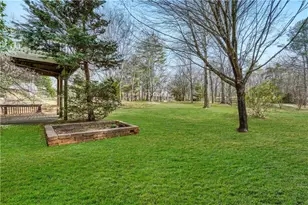 104 Mayes Farm Rd NW, Marietta, GA 30064 - Photo 10