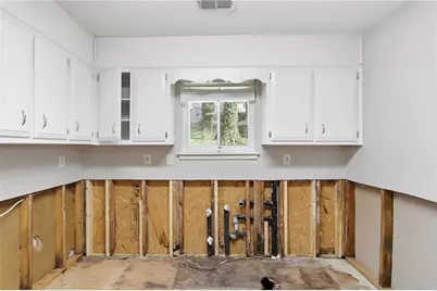 3292 Mixon Way, Stone Mountain, GA 30087 - Photo 10