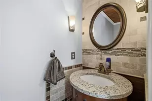 780 Walnut Creek Dr NW, Lilburn, GA 30047 - Photo 8